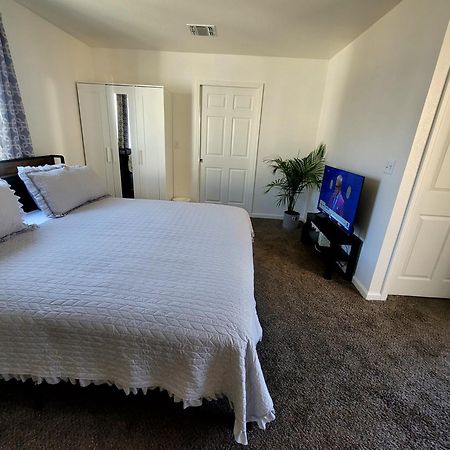 4 Bedrooms & 2.5 Bathrooms In La Los Angeles Zewnętrze zdjęcie
