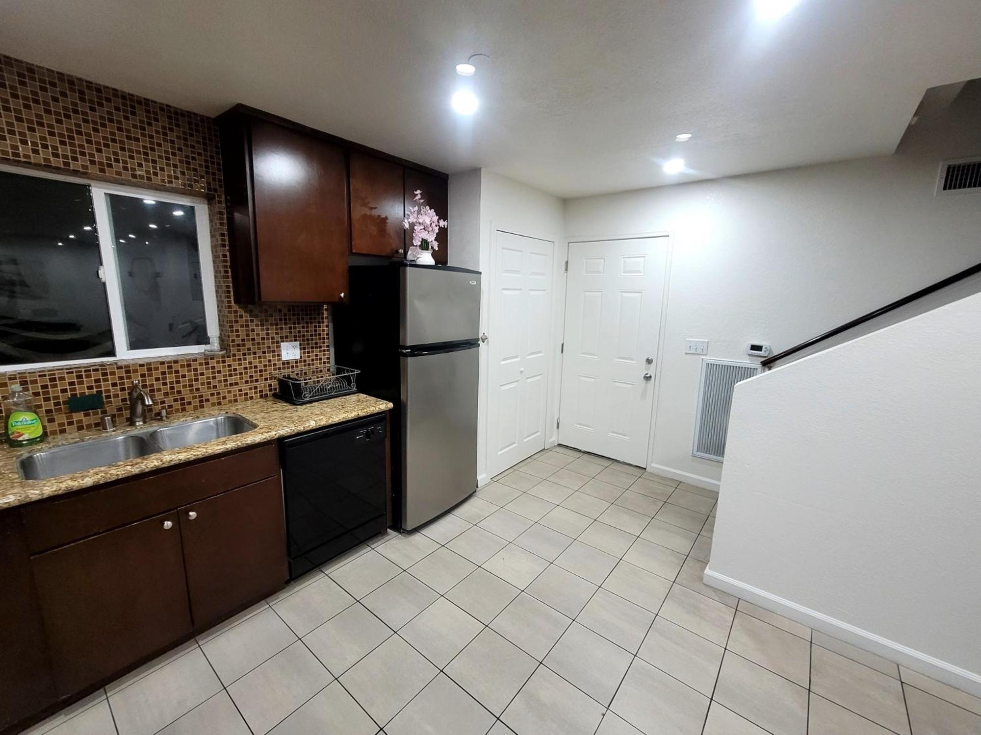 4 Bedrooms & 2.5 Bathrooms In La Los Angeles Zewnętrze zdjęcie