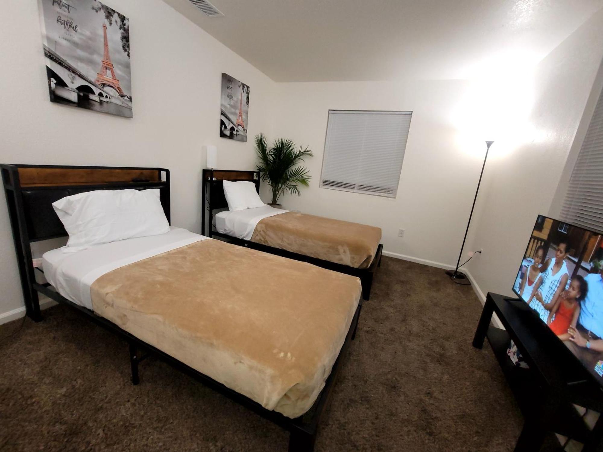 4 Bedrooms & 2.5 Bathrooms In La Los Angeles Zewnętrze zdjęcie